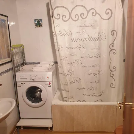 Rozas בית נופש